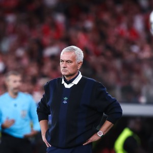 壹号娱乐便捷入口-土媒：厄瓜多尔队和墨西哥队邀请穆里尼奥，但他希望重返英超