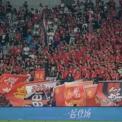 壹号娱乐正版APP-成都蓉城主场对阵河南队现场观众数：41719名